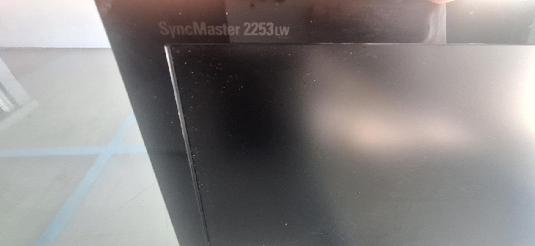 Samsung Monitore: Bildschirm Samsung SyncMaster 2253LW – Defekt aus Gampel von topper 2