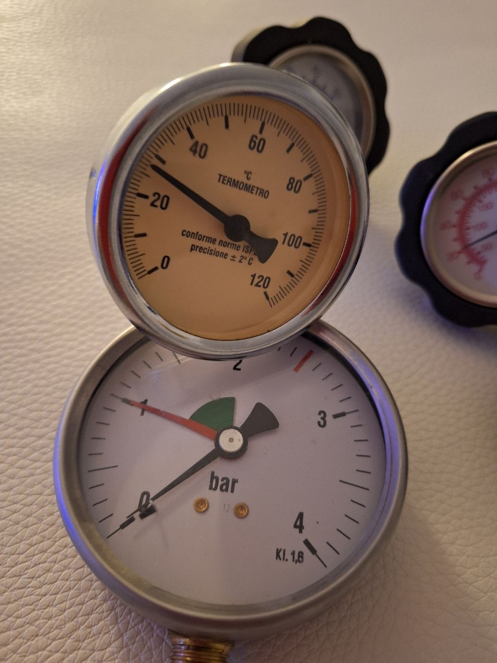 Mesurer: Manometer und Thermometer Set diverse Messinstrumente – D'occasion à Ettingen par Platzhirsch63 1