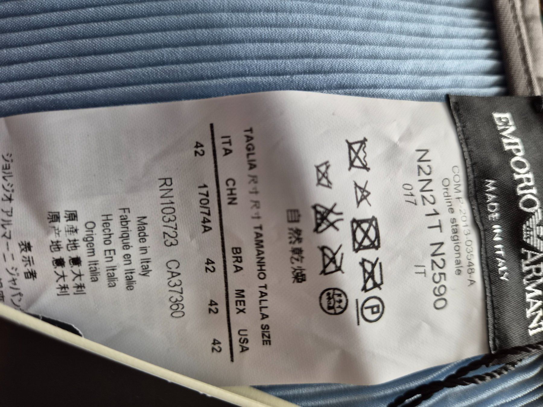 Armani Gonne: Armani wunderschöner Jupe ital. Gr. 42 – Nuovo (secondo la descrizione) da Frenkendorf venduto da Chrigeli01 3