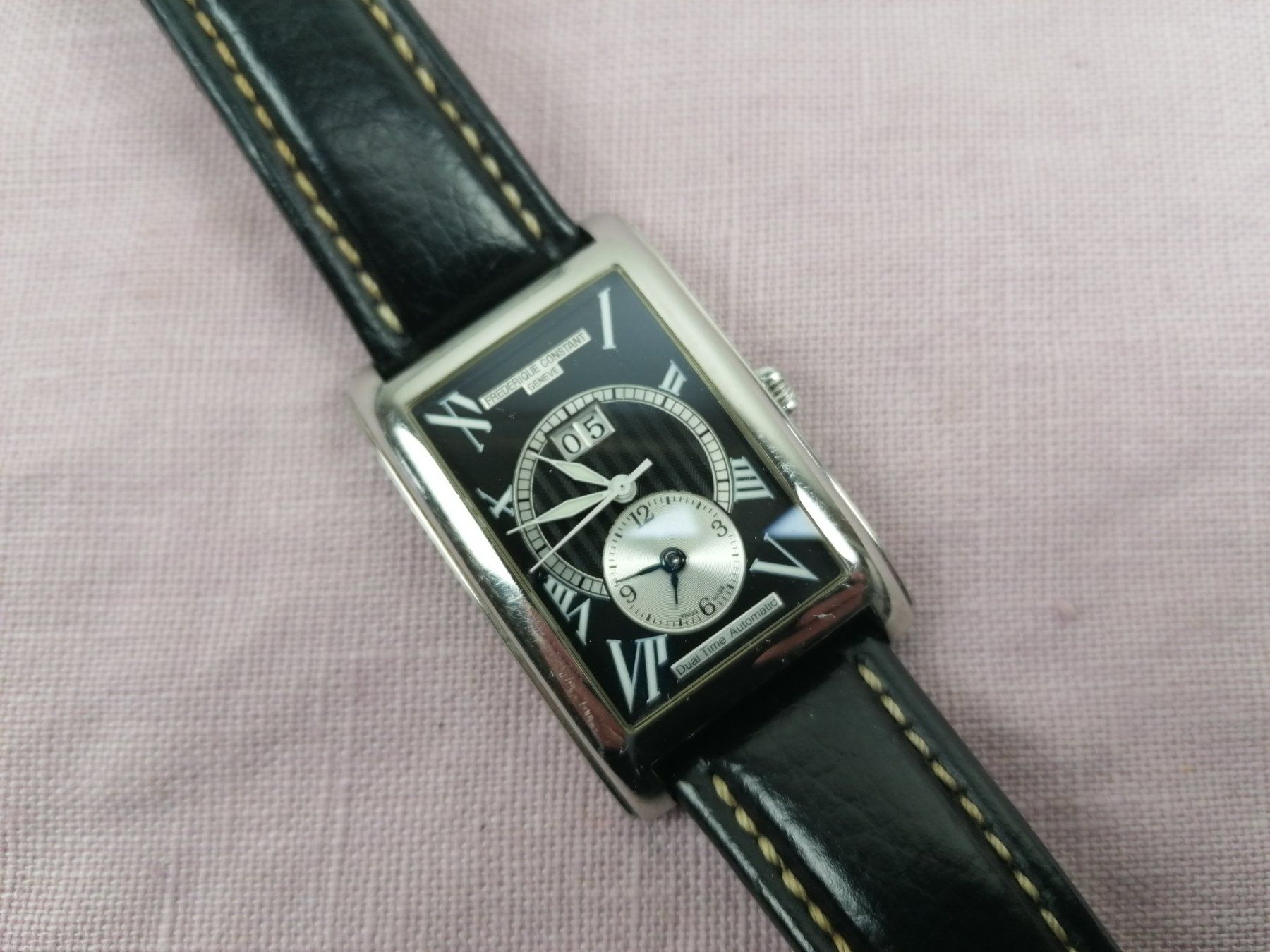 Frederique Constant Uhren: FREDERIQUE CONSTANT - GENEVE: Automatikuhr Dualtimer – Gebraucht aus Köniz von Brockenreich