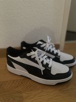 Puma Rebound Low Sneaker, Grösse 42, neuwertig, Schwarz