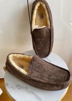 Warme Hausschuhe / Loafer  UGG Australia Gr. 42, fast neu!