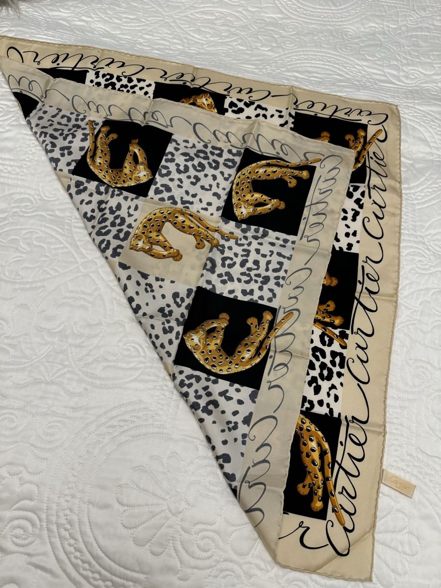 Cartier Foulards, Tücher & Schals: CARTIER SEIDENKARE SCARF – Gebraucht aus Steinhausen von Mimirose114 5