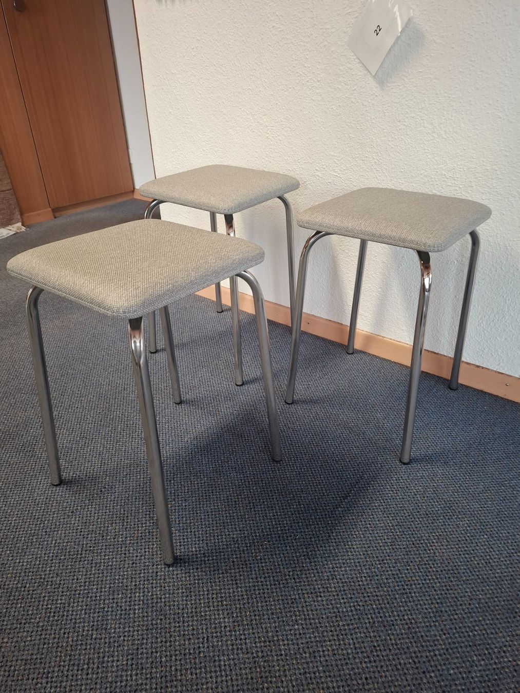Sgabelli: Hocker (3Stk) Grau NEU! – Nuovo (secondo la descrizione) da Suhr venduto da SAF-Restposten 1