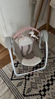 Ingenuity Babyschaukel Cuddle Lamb - elektrisch