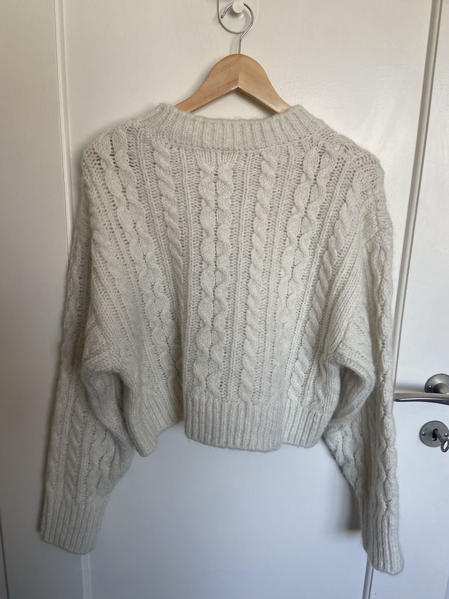 Mango Pullover & Sweatshirts: Strickpullover weiss – Gebraucht aus Zürich von celine.leandra 1