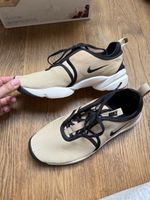 Nike Sneaker Beige Schwarz Gr. 38.5