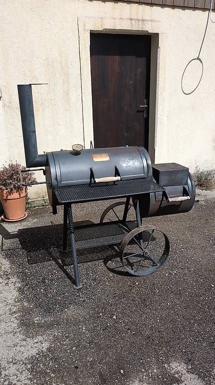 Griglie: Smoker Texas Ranger  – Usato da Nierlet-les-bois venduto da Boombeem