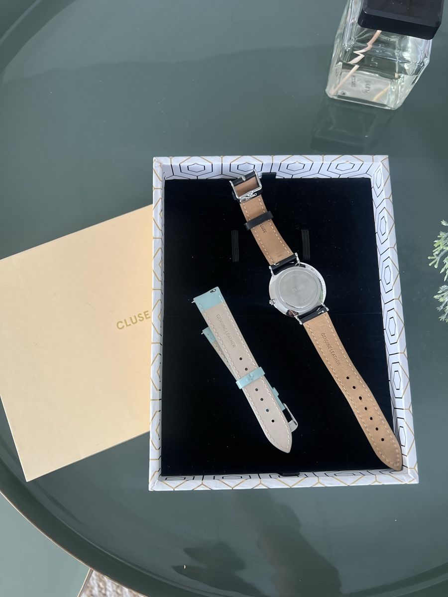 Cluse Uhren: Cluse Uhr mit Verpackung und Wechselband – Neu (gemäss Beschreibung) aus Schöftland von adr_72gt 1