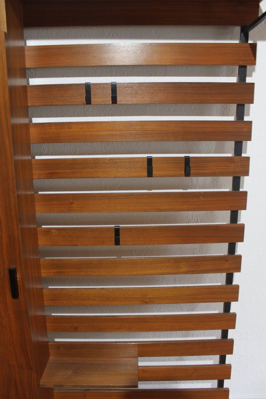 Guardaroba: Midcentury Teakholz Garderobe – Usato da Glarus venduto da Toni-Glarus 3