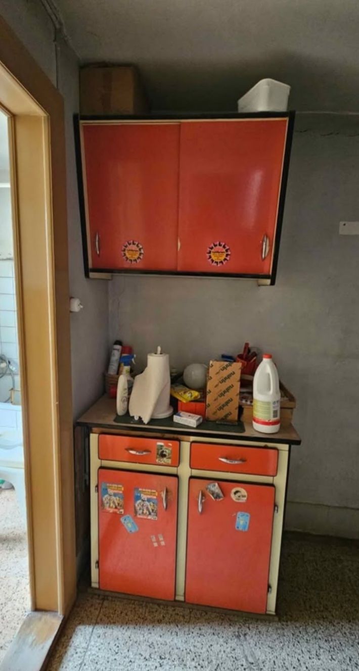 Credenze: meuble formica – Usato da Estavayer-le-Lac venduto da coca7425