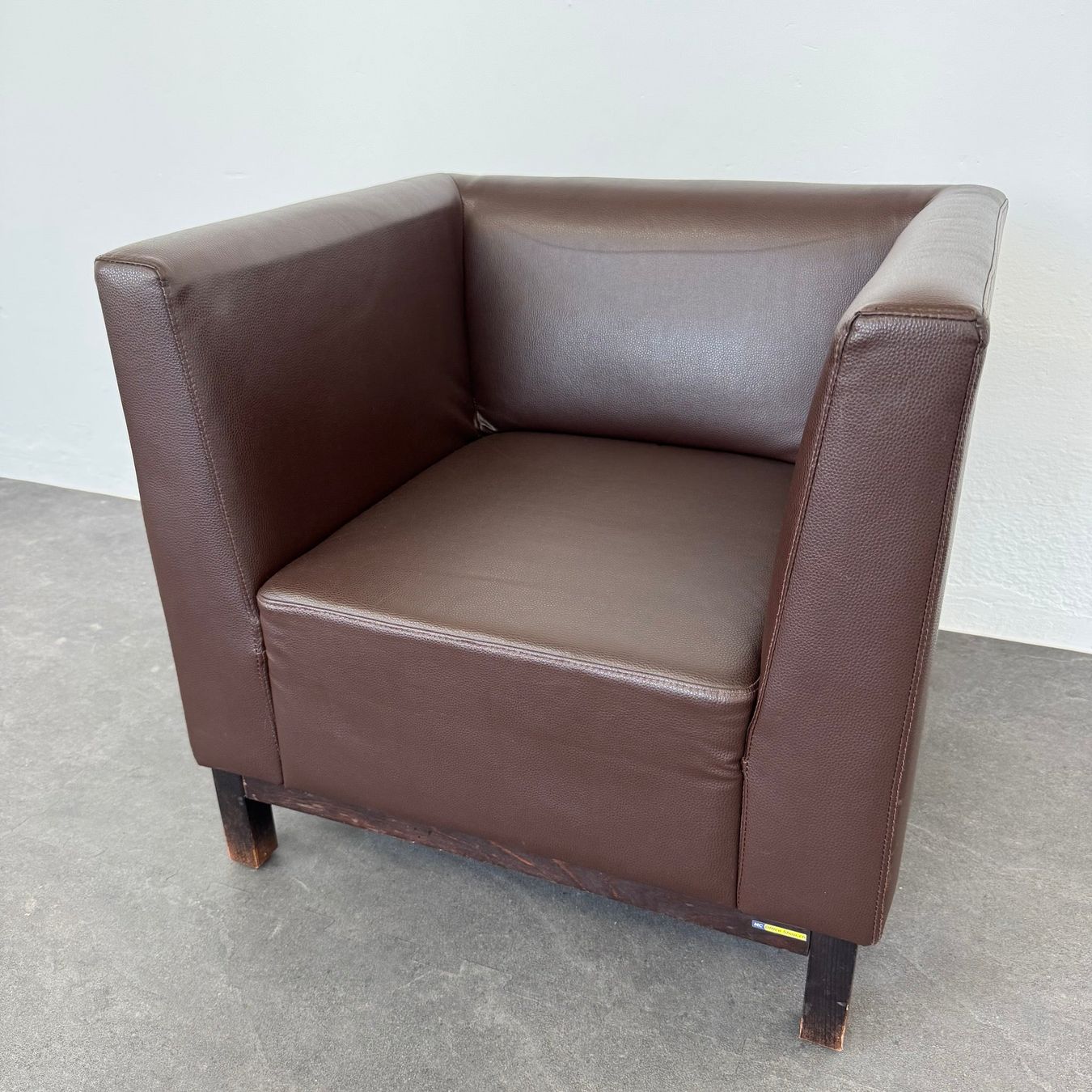 Poltrone: May Möbel Salsa 40 Lounge-Sessel – Usato da Schönenwerd venduto da mcofficeshop 3