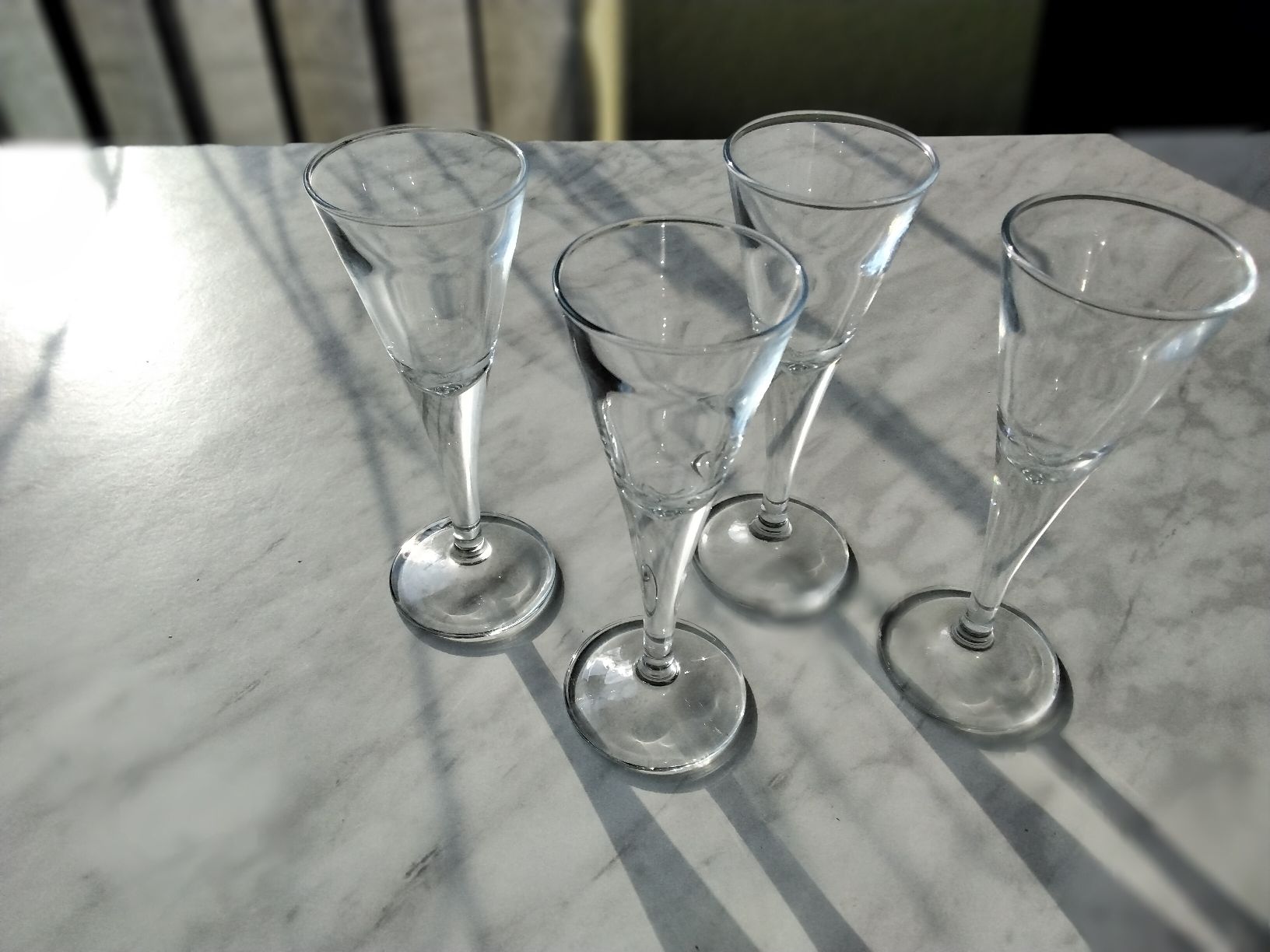 Bicchieri: 4 SCHNAPS LIQUER GLÄSER – Usato da Biel/Bienne venduto da dasi3
