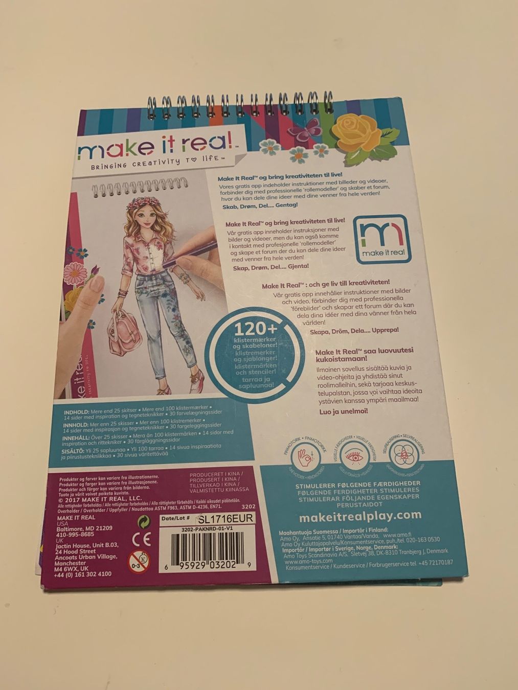 Bücher: ♥ Designer Collection make it real! Modedesign Skizzenbuch – Gebraucht aus Beromünster von msklef 4