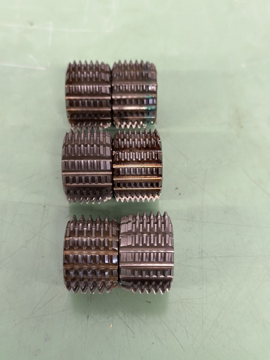 Tutti gli attrezzi: 6x Mikron HSS gear cutting modules. – Nuovo e nell'imballaggio originale da Aarberg venduto da SNMachines 2