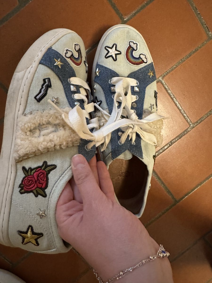 Ugg Scarpe da donna: UGG Sneaker Gr. 41 – Nuovo (secondo la descrizione) da Zürich venduto da yas_7vdk 5