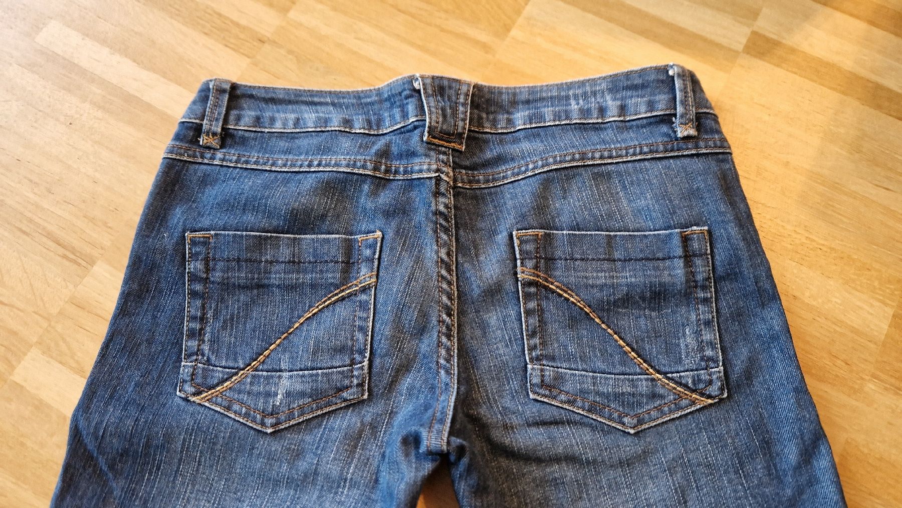 Jeans: Blaue Jeans Gr.34 – Usato da Riehen venduto da Aconitum 3