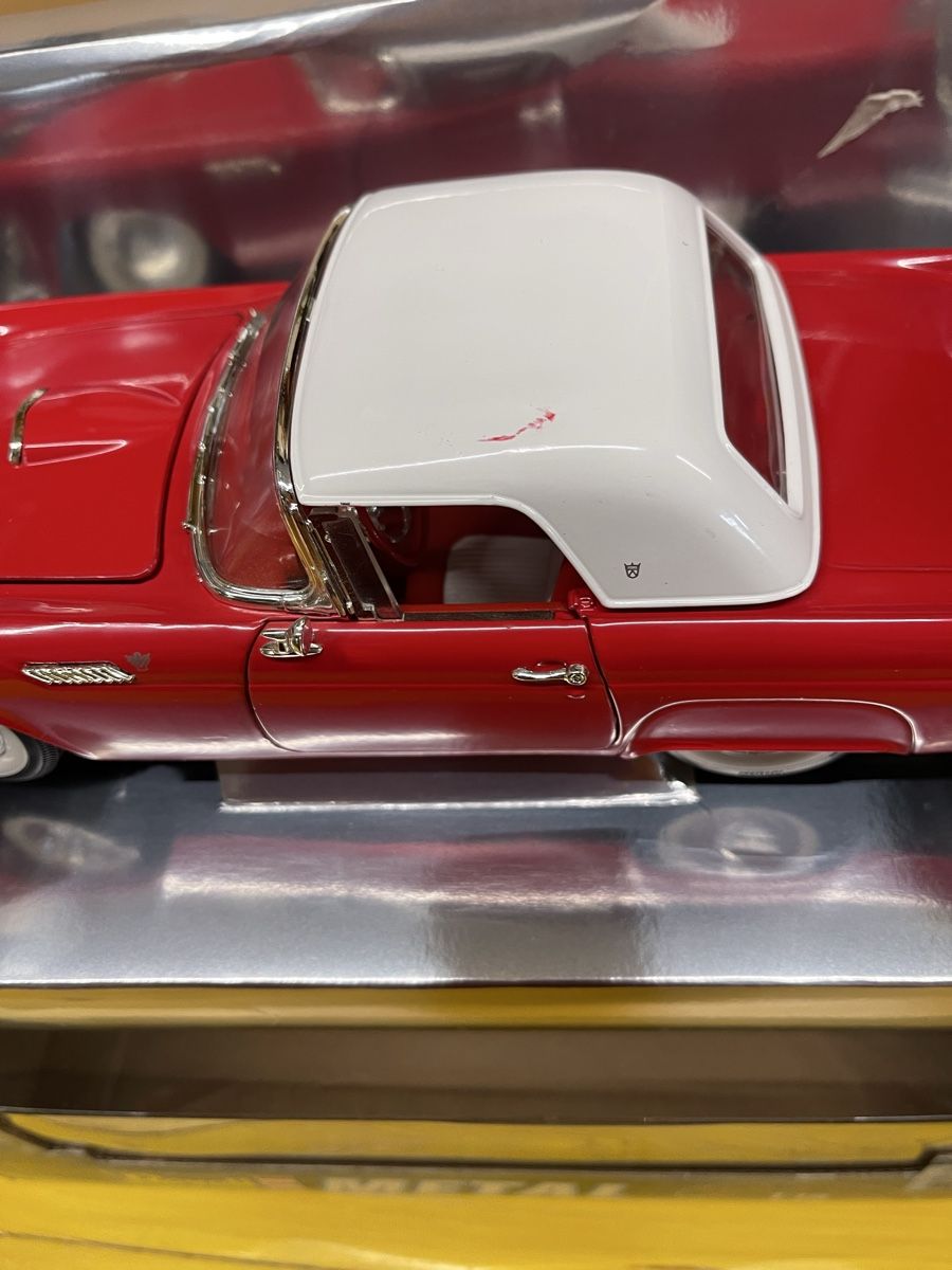 Revell Modellautos: Ford Thunderbird 1955. 1:18  Revell – Neu (gemäss Beschreibung) aus Nänikon von R_rota 3