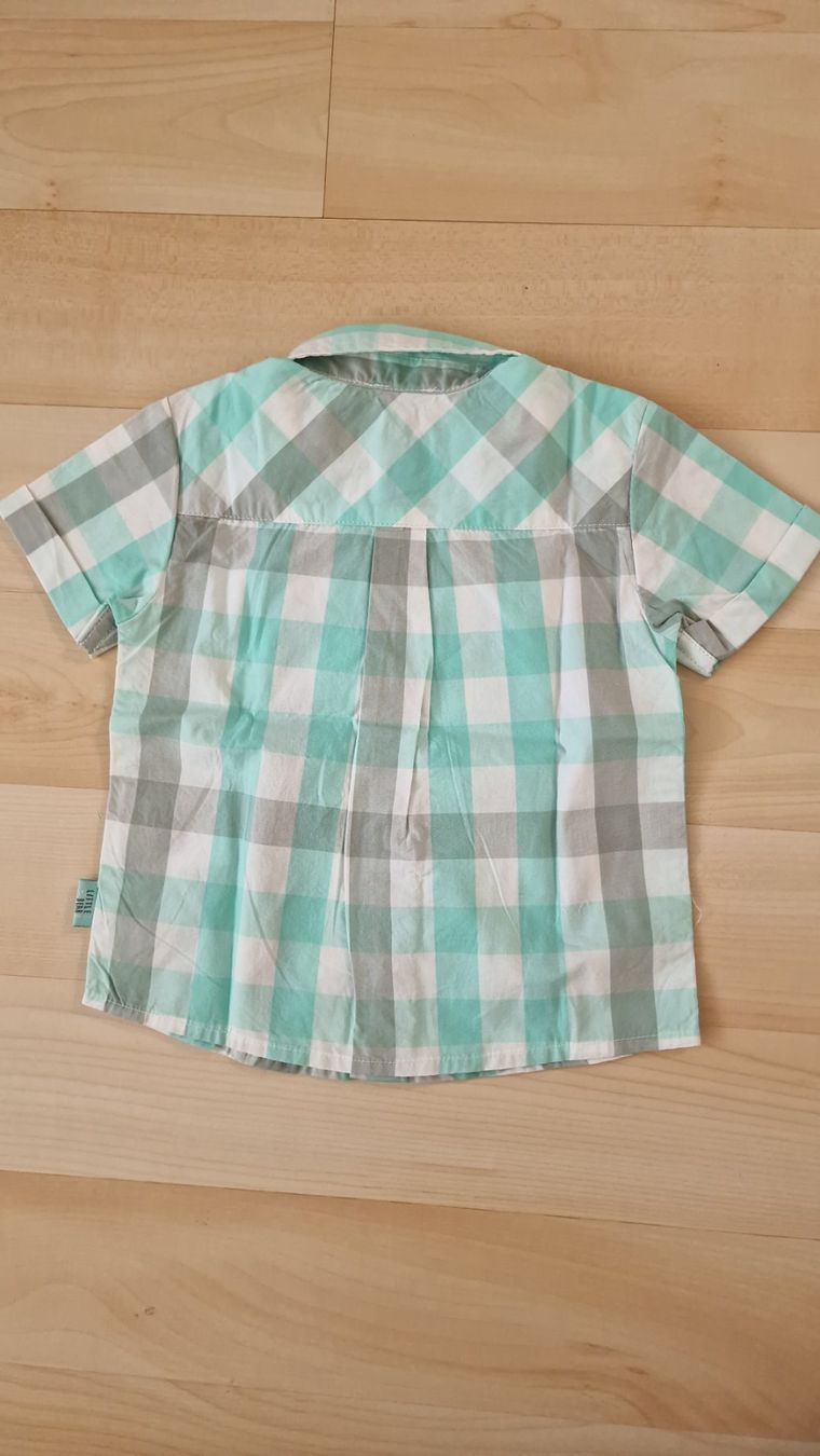 Chemises, T-shirts & Polos: Kurzarm Hemd gr74 – D'occasion à Winterthur par Mmondeo 1