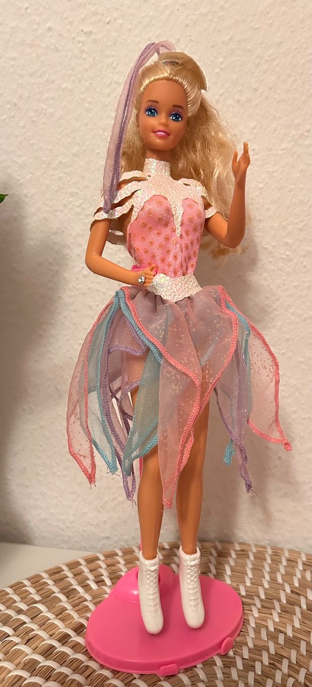 Bambole: Barbie Ice Capadas 1989 – Usato da Villeneuve VD venduto da sge_7fbm 2