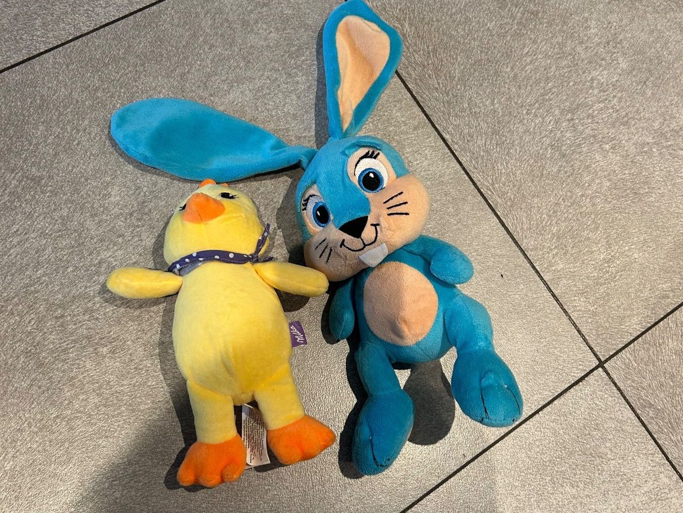 Giocattoli: lot 2 Peluche Pâques – Usato da Arbedo venduto da nadia1973