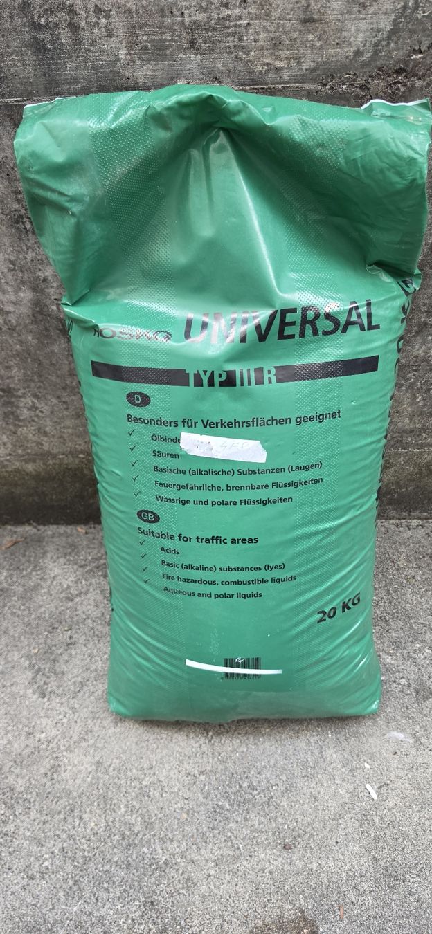 Tutti gli attrezzi: 3 x 20 Kg  Ölbindemittel  – Nuovo e nell'imballaggio originale da Othmarsingen venduto da muc_clv6