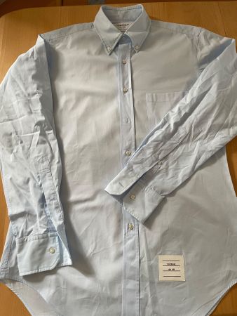 Ungetragenes Hemd, hellblau, langarm