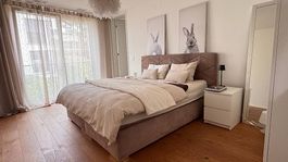Boxspringbett 180 × 200 cm  Beige mit gepolstertem Kopfteil