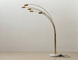 Lampada da terra Arc - Harvey Guzzini, anni '70