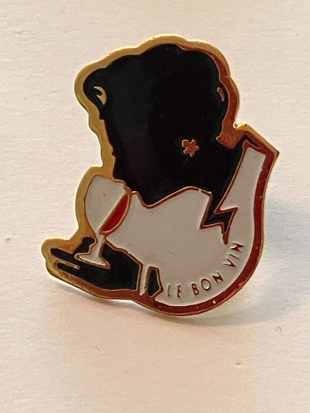 Placchette & Badge: 1 Pin Le bon vin – Usato da Basel venduto da djwwpp