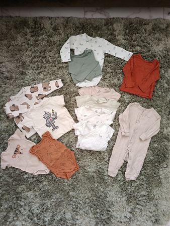Baby Kleiderpaket. Oberteile