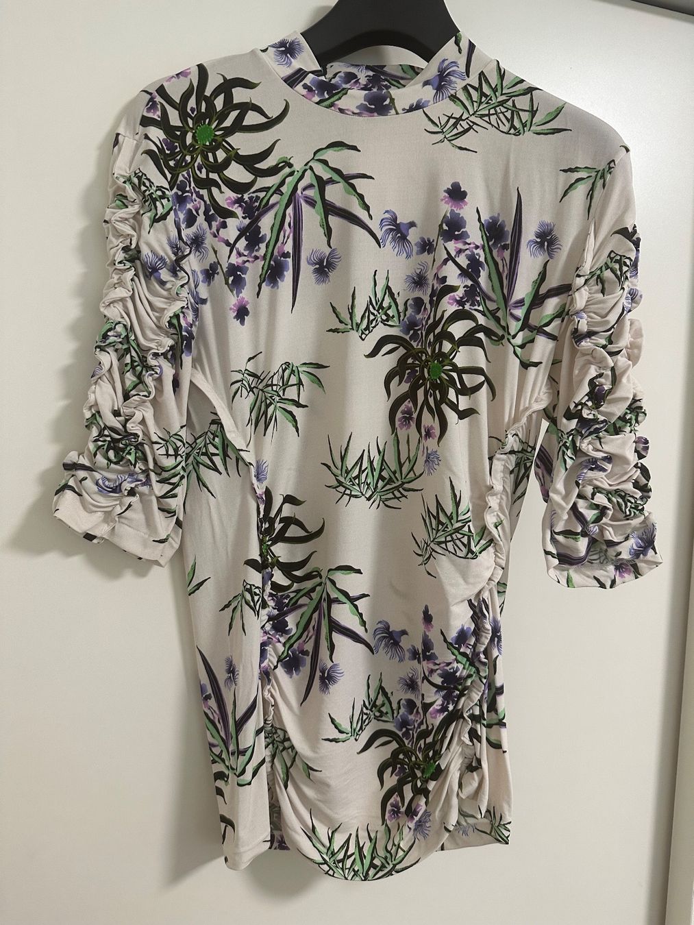 Kenzo Top: KENZO Top Gr M – Nuovo (secondo la descrizione) da Basel venduto da iulia_haul
