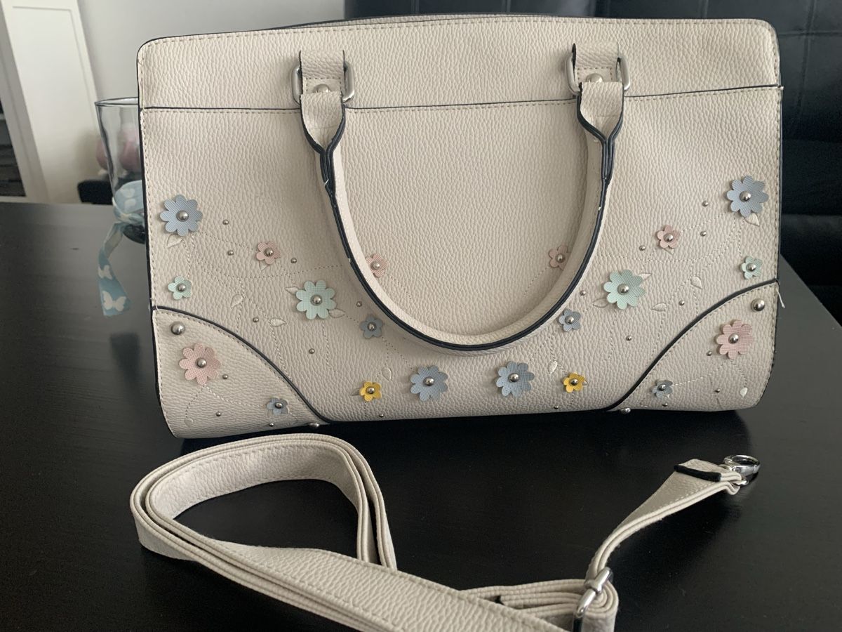 Sacs femmes: Handtasche – Neuf (Voir description) à Emmen par ama_8wmn 1