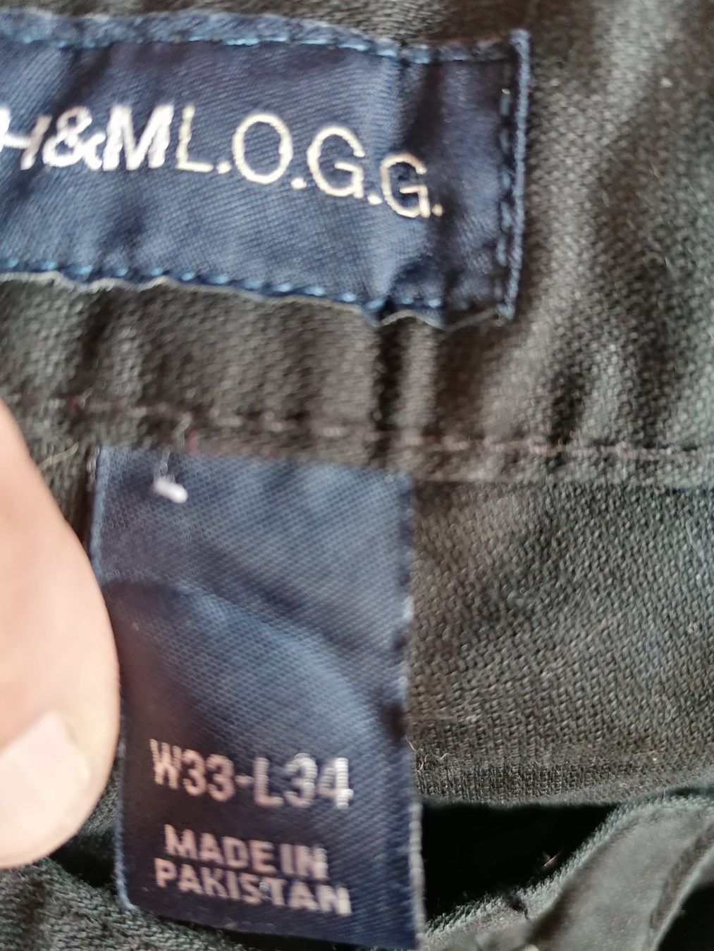 H&M Jeans: Jeans Mann schwarz h&m 33/34 – Usato da Bedigliora venduto da Dolcezza0 6