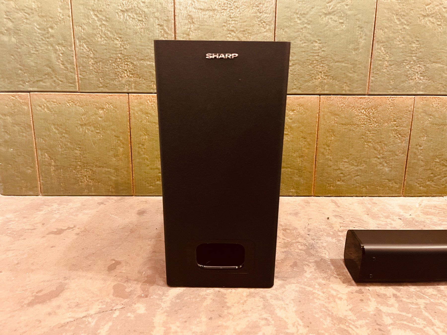 Sharp Home Cinema: Sharp Soundbar mit Subwoofer – Usato da Remigen venduto da Fazer 5