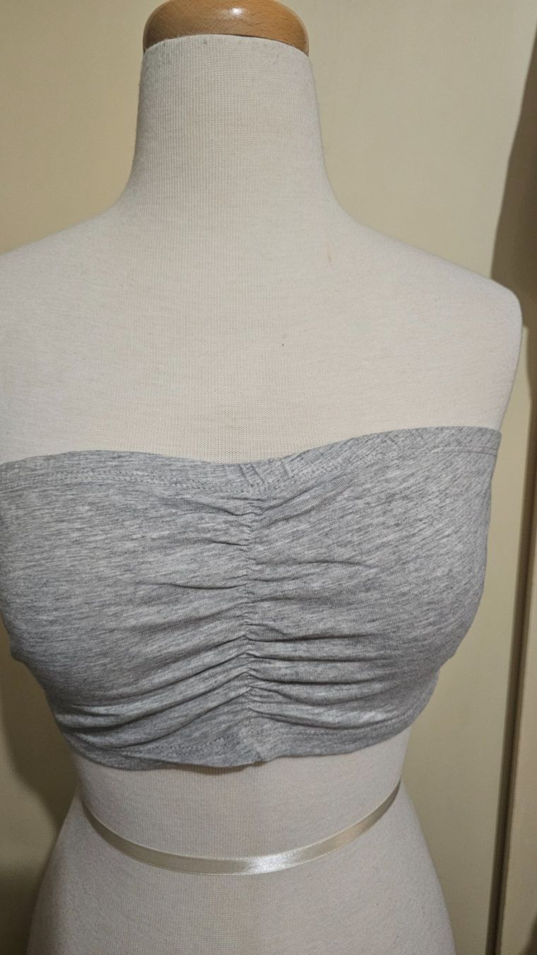 Tops: Graues Chicorée Bustier-Bandeau-Top, Gr. XL – Gebraucht aus Oberengstringen von Asteroid56