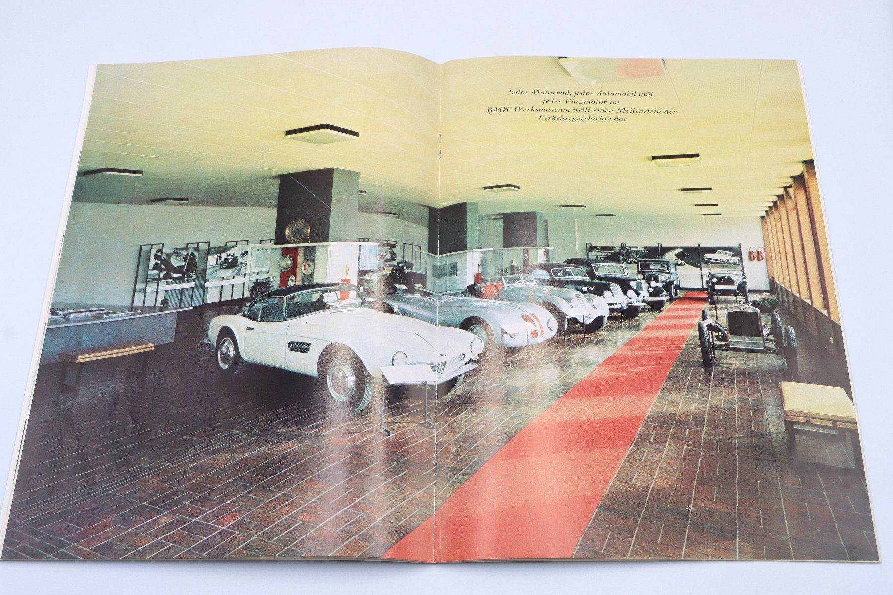 BMW Documenti: BMW Museum 1967 Prospekt – Usato da Bühl b.Aarberg venduto da Collectorpassions 4