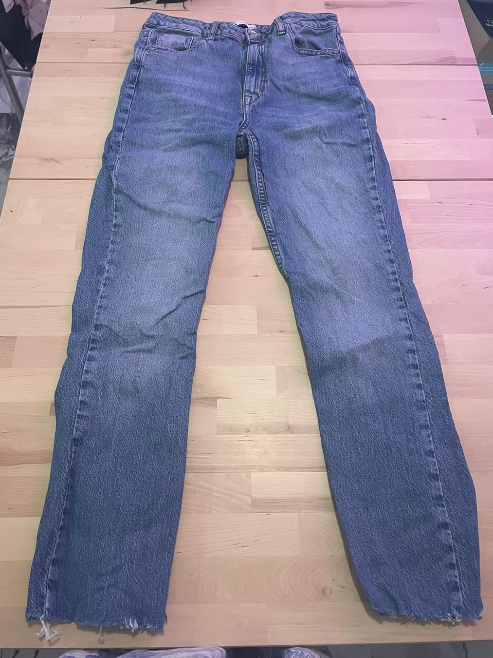 Zara Jeans: Zara Jeans – Usato da Basadingen venduto da ChristabelsCloset