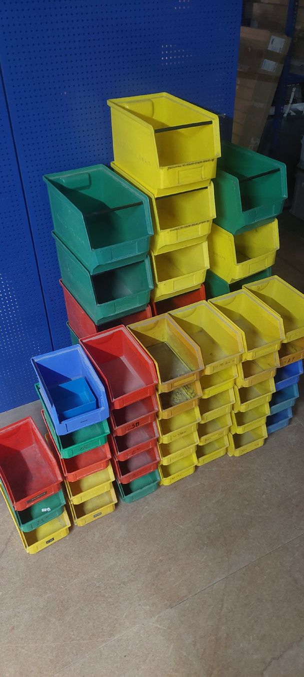 Contenitori & Simili: Bunte Lagerboxen Stapelbar  – Usato da Rapperswil SG venduto da Indoc 1