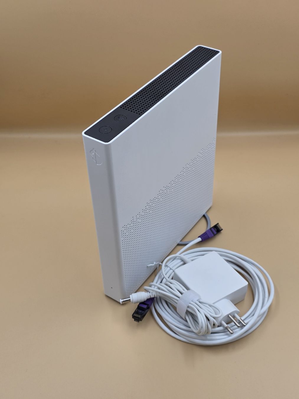 Swisscom Modem & Router: Swisscom Router set mit 5G Antenne   – Usato da Lanzenhäusern venduto da Abshot 1