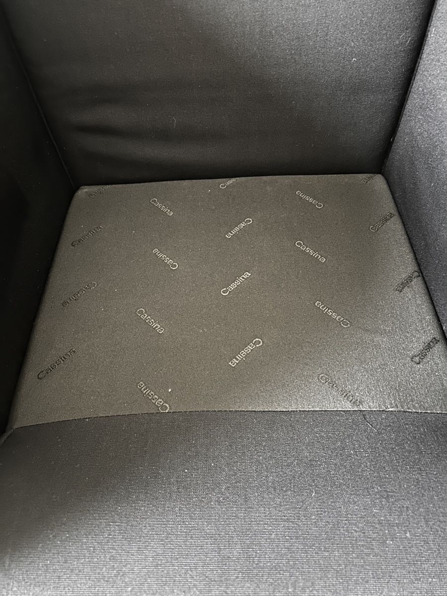 Le Corbusier Poltrone: LC 2 le Corbusier von Cassina – Usato da Muttenz venduto da j.prescha 4