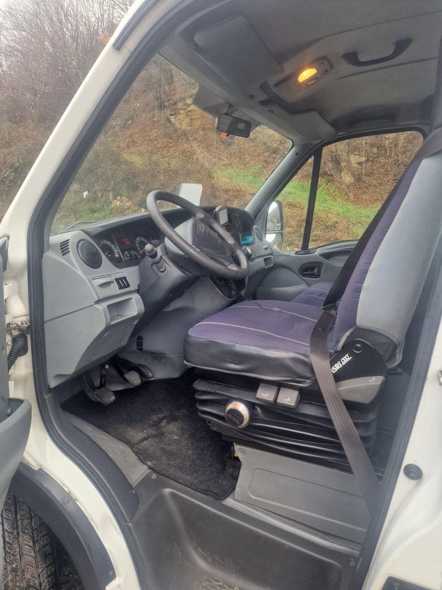 Iveco Véhicules utilitaires: Iveco 35c18 – D'occasion à Einsiedeln par mih_22tr 3