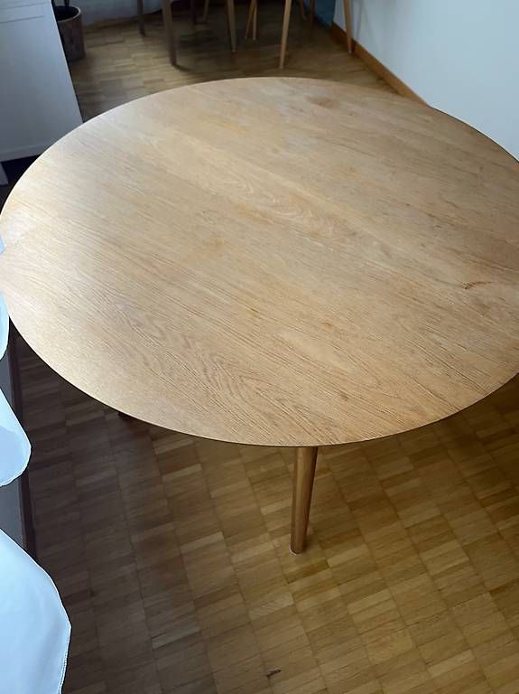 Tische: runder Tisch – Gebraucht aus Münchenbuchsee von mic_5kx9 2