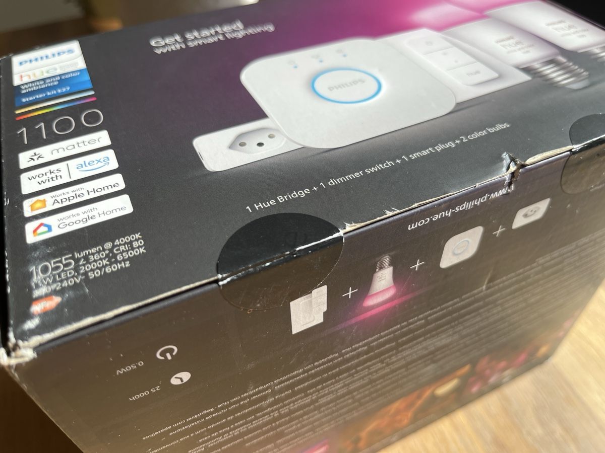 Philips Lampade: Philips Hue Starter Kit E27 Bridge Plug Lampen neu – Nuovo e nell'imballaggio originale da Solothurn venduto da terje88 1