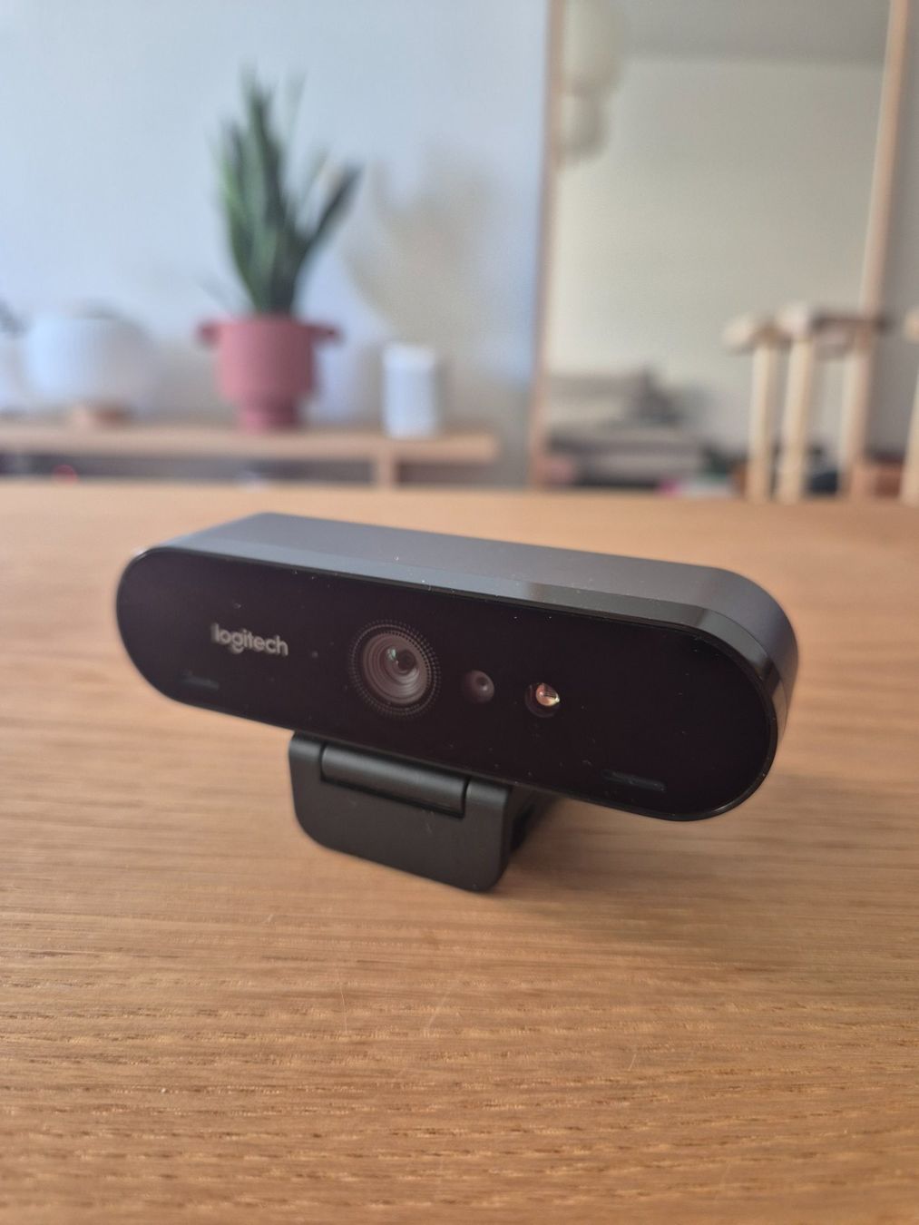 Logitech Webcams: Logitech BRIO 4K Webcam V-U0040 inkl. USB-Kabel – Gebraucht aus Ittigen von LilyfromSwitzerland