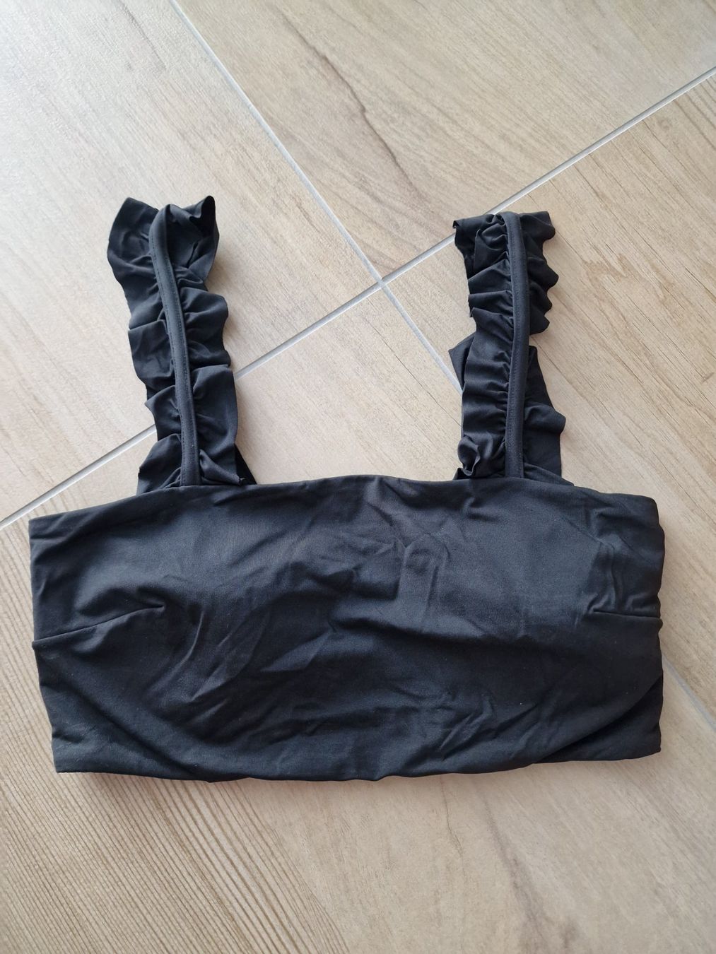H&M Badekleider & Bikinis: Schwarzes H&M Bikini Oberteil – Gebraucht aus Altishausen von ter_58nj