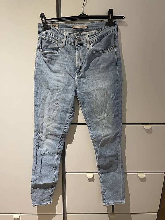 Levi's Jeans: Levis Jeans – Nuovo (secondo la descrizione) da Schüpfen venduto da ani_gj8r