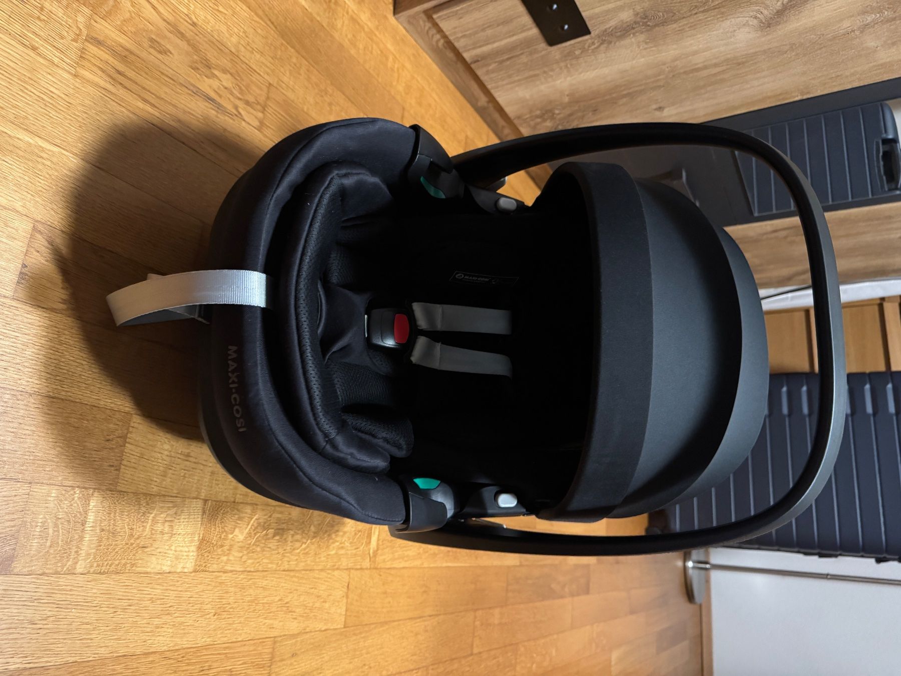 Seggiolini per auto: Maxis Cosi Pebble 360 Pro  + 2 Isofixstation – Usato da Birrwil venduto da nat_52jl 8