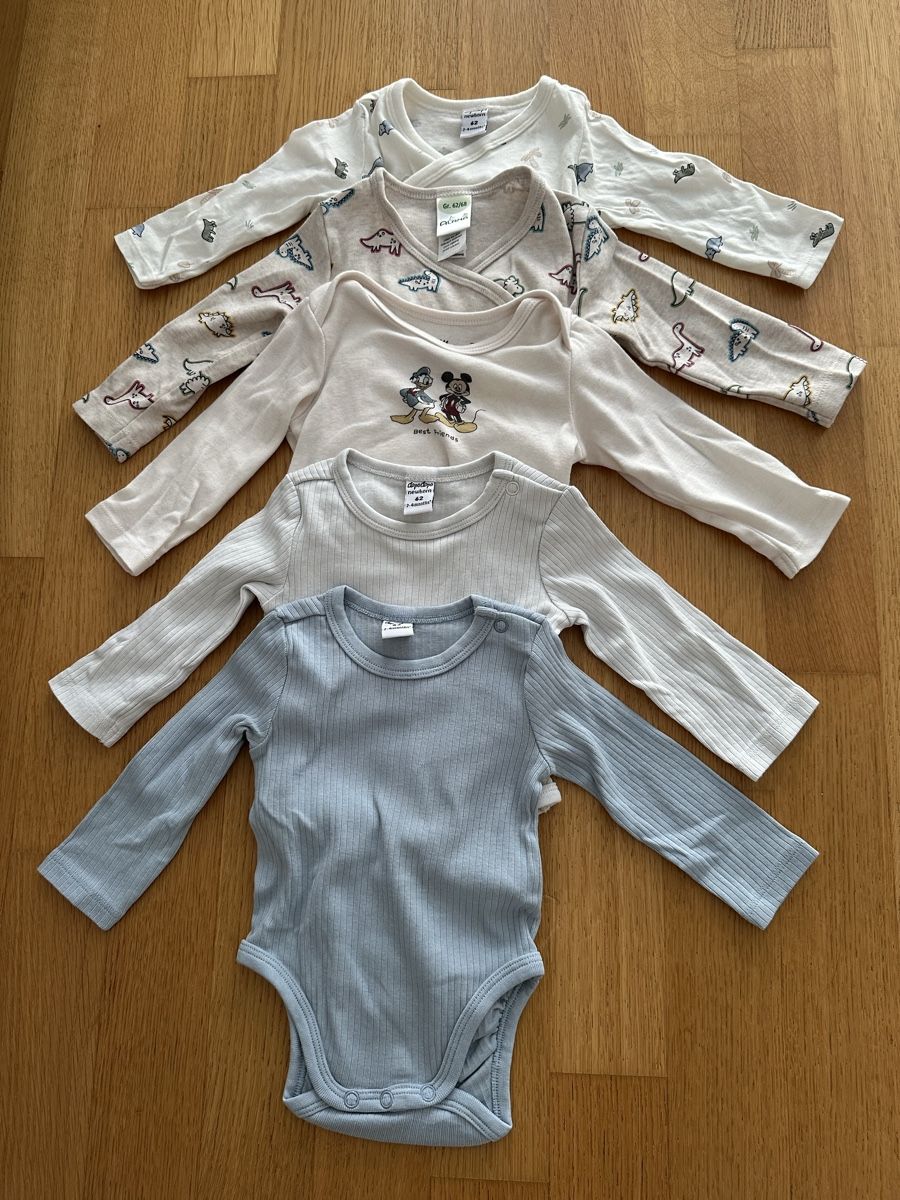 Ensembles coordonnés: Bodys  – D'occasion à Thayngen par Floopy