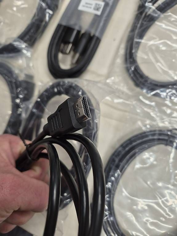 Cavi: HDMI Kabel  – Usato da Steffisburg venduto da leizte74 2